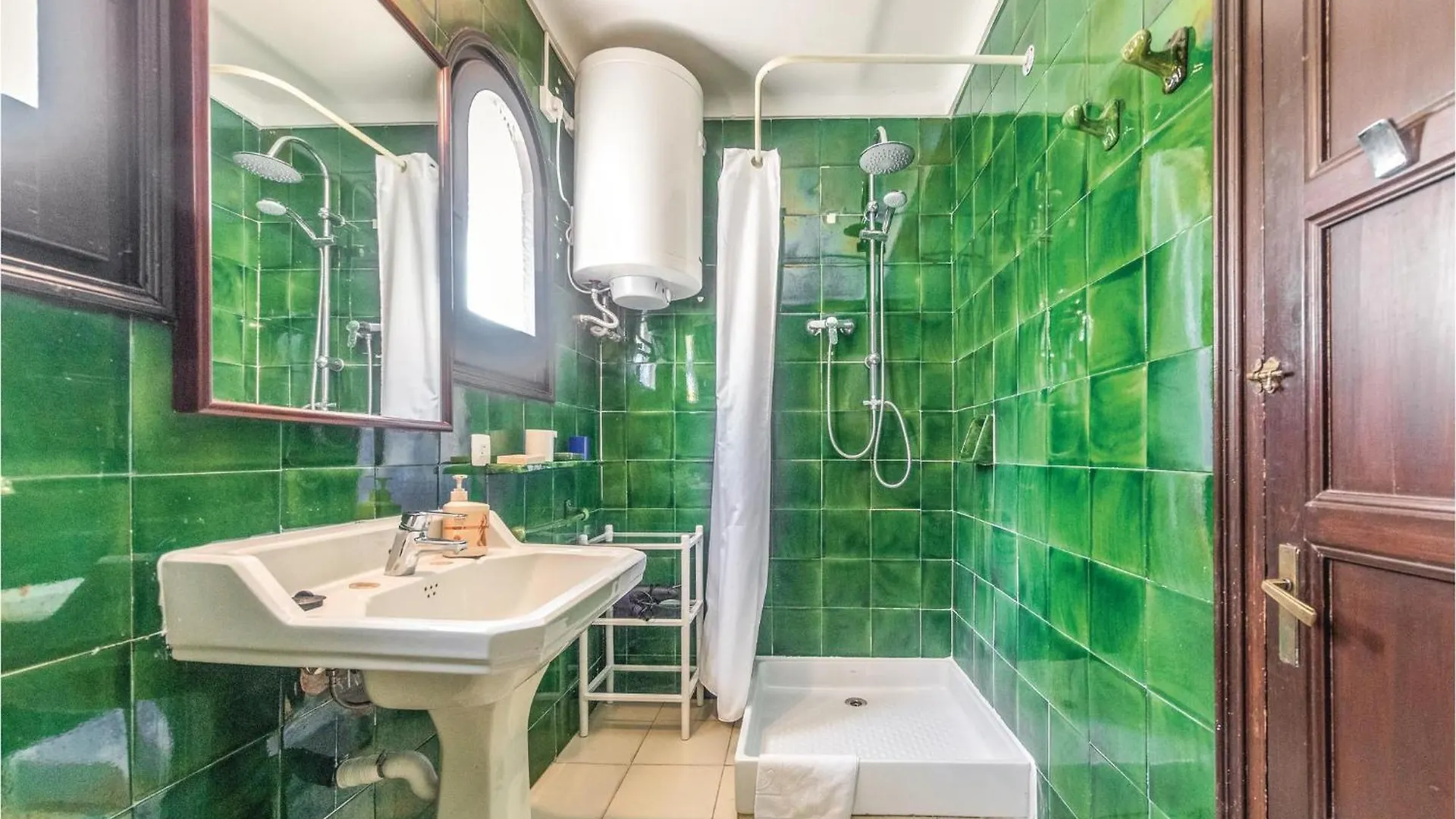5 Bedroom Beautiful Home In Tossa De Mar 0*,
